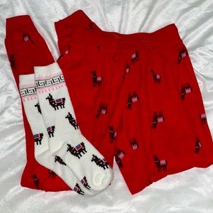 Aéropostale Size Small Llama Pajama Pants and matching fuzzy socks set